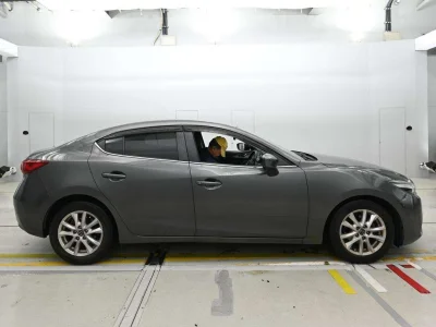 MAZDA AXELA 3