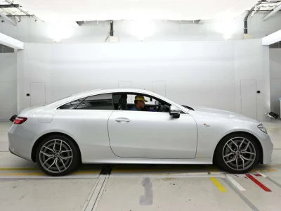 MERCEDES BENZ E CLASS 3