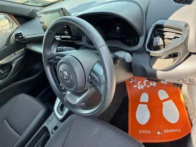 TOYOTA YARIS CROSS