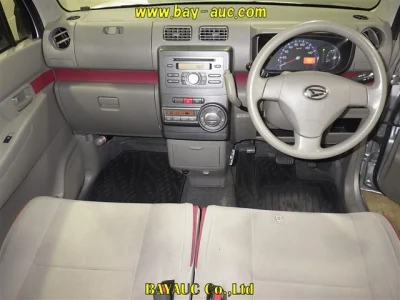DAIHATSU MOVE CONTE 1
