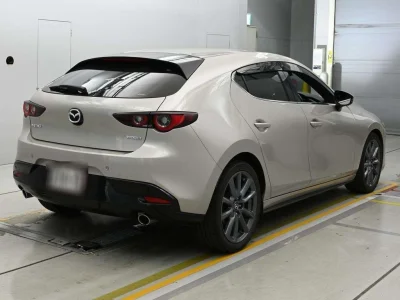 MAZDA MAZDA3 FASTBACK