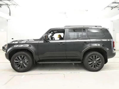 TOYOTA LAND CRUISER 250