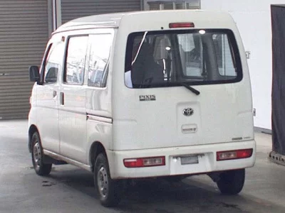 Toyota Pixis Van