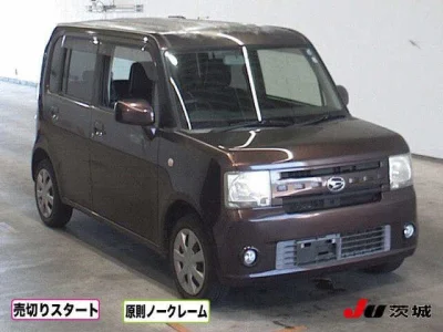 DAIHATSU MOVE CONTE 1