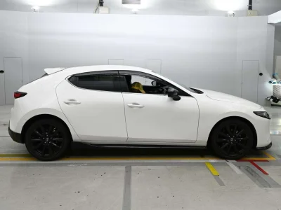 MAZDA MAZDA3 FASTBACK