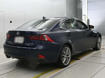 Lexus IS350