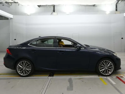 Lexus IS350