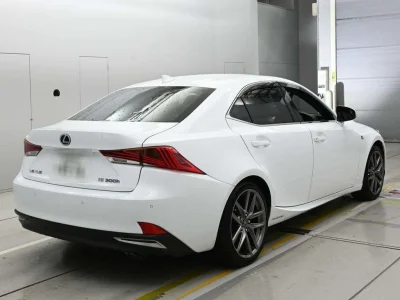 Lexus IS300h