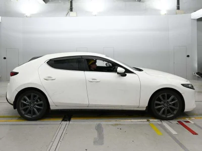 MAZDA MAZDA3 FASTBACK