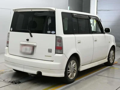 TOYOTA BB