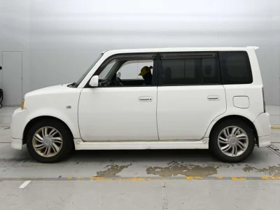 TOYOTA BB