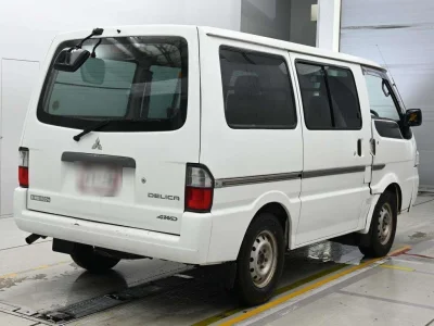 Mitsubishi Delica