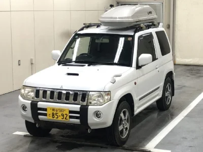 MITSUBISHI PAJERO MINI