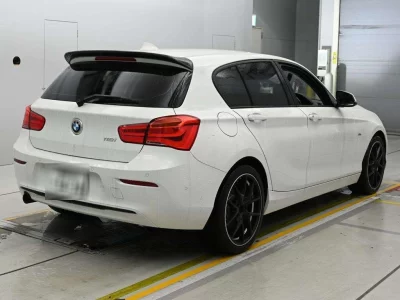 BMW 1 SERIES 2