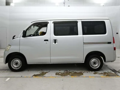 TOYOTA LITE ACE VAN