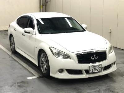NISSAN FUGA 1