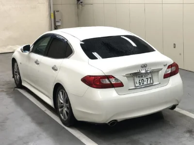 NISSAN FUGA 2