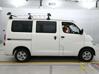TOYOTA LITE ACE VAN