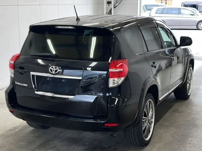 TOYOTA VANGUARD 2