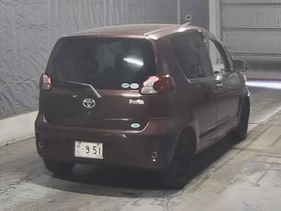 TOYOTA PORTE