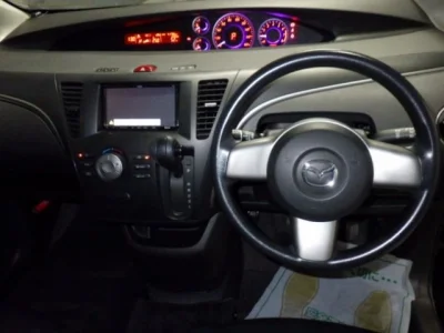 MAZDA BIANTE 3