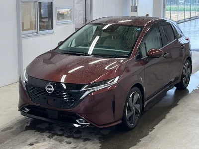 NISSAN AURA