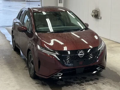 NISSAN AURA