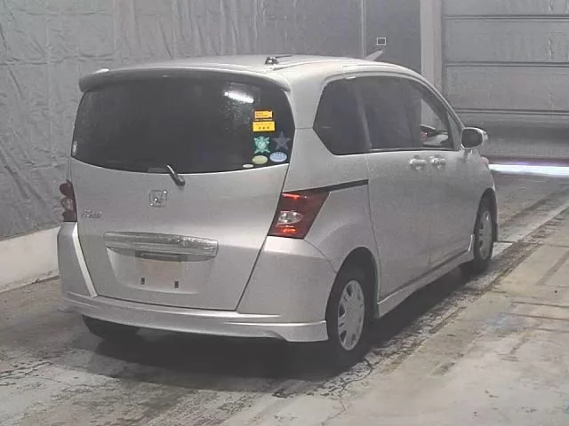 Honda Freed 2010