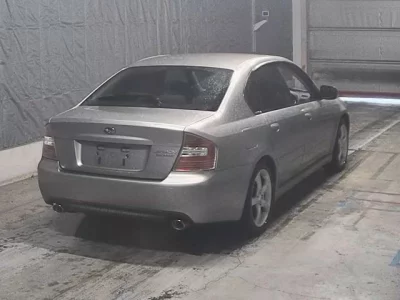 SUBARU LEGACY B4