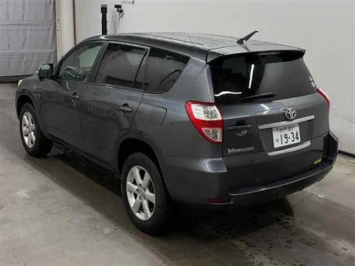 TOYOTA VANGUARD 2