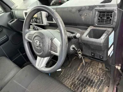 Toyota Pixis Mega