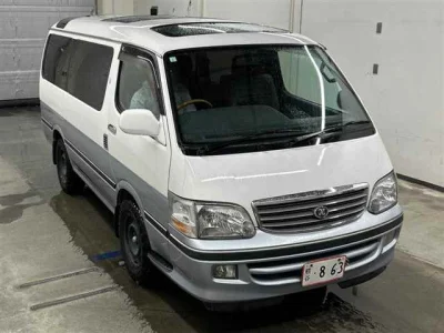TOYOTA HIACE