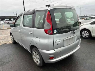 Toyota Funcargo