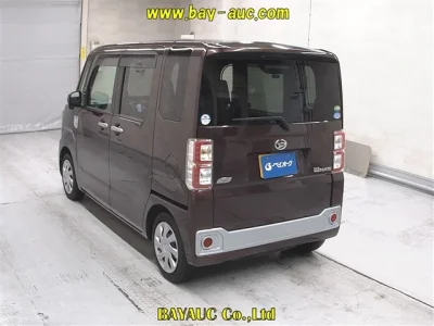 DAIHATSU WAKE