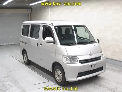 TOYOTA TOWN ACE VAN