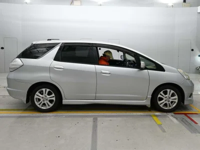 HONDA FIT SHUTTLE 3