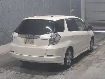 HONDA FIT SHUTTLE 1