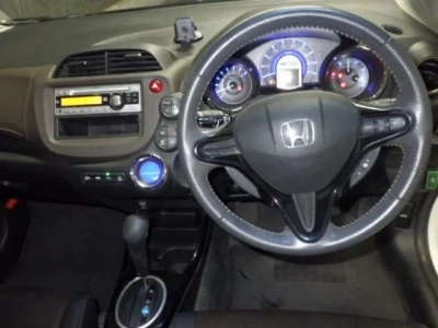 HONDA FIT SHUTTLE 3