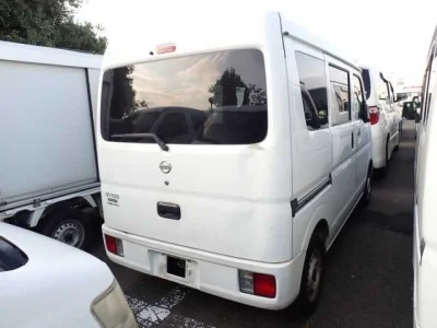 NISSAN CLIPPER VAN