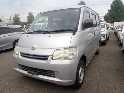 TOYOTA TOWN ACE VAN