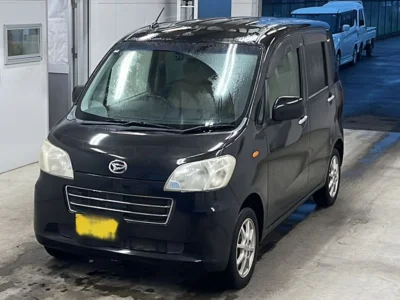 DAIHATSU TANTO EXE 1
