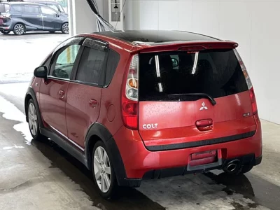 MITSUBISHI COLT