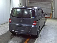 Цена авто Honda Freed Spike с аукционов Японии, номер кузова GB3, пробег 80 000, оценка 2