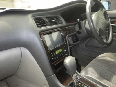 TOYOTA CRESTA