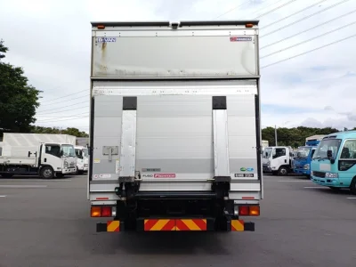 Mitsubishi FUSO FIGHTER