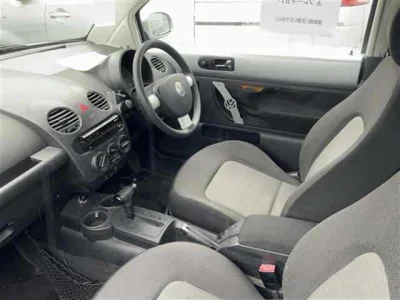 Volkswagen New Beetle