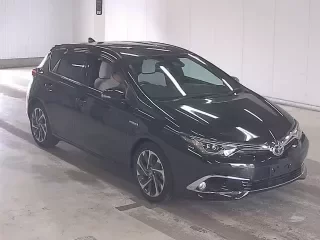 TOYOTA AURIS 1