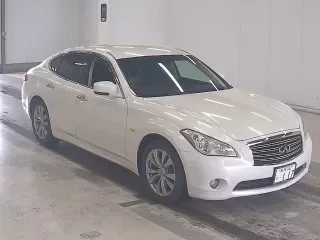 NISSAN FUGA 1
