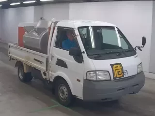 MAZDA BONGO 1