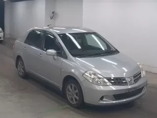 NISSAN TIIDA LATIO